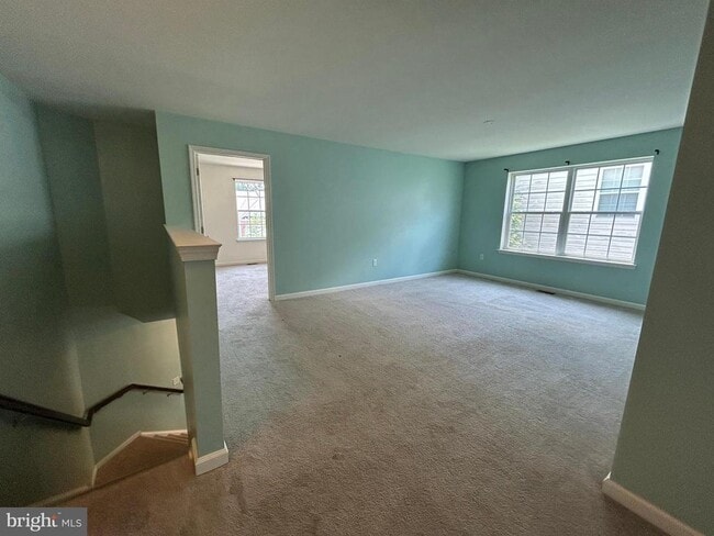 Building Photo - 106 Sirius Dr