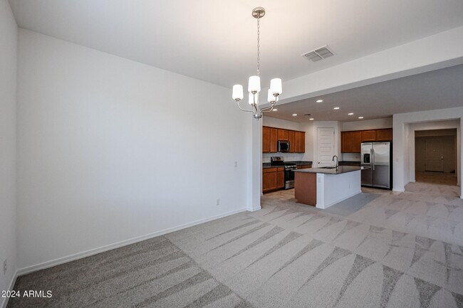 Building Photo - 8752 W Medlock Dr