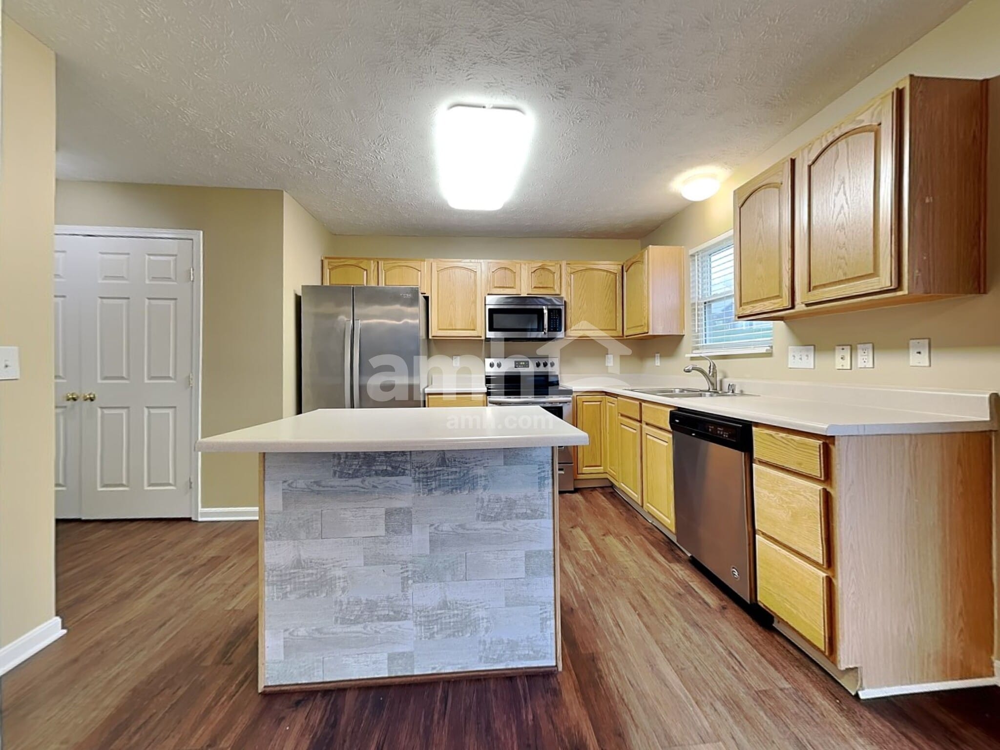 Building Photo - 7628 Falls Creek Way