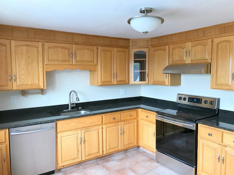 Primary Photo - 24 Preston Rd