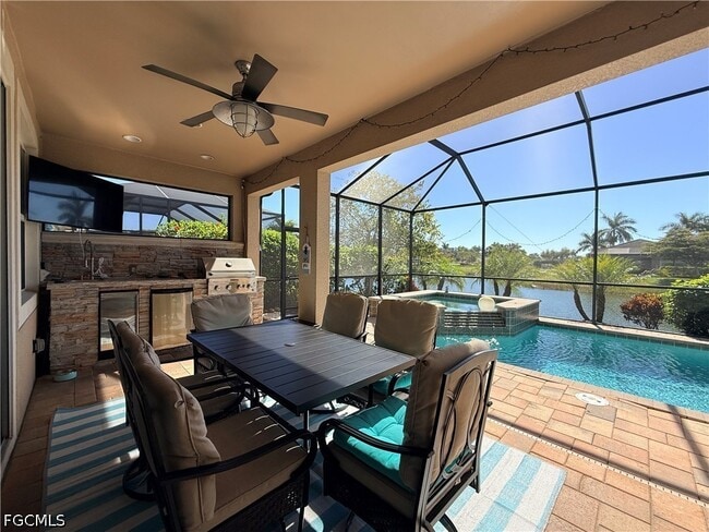 Building Photo - 3920 King Edwards St