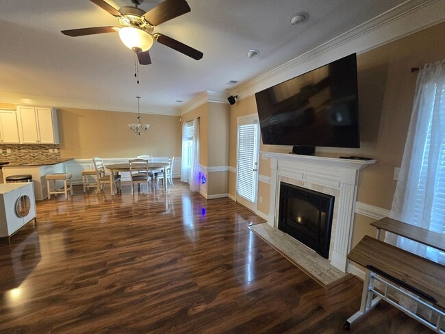 Building Photo - 5114 Chapel Ln