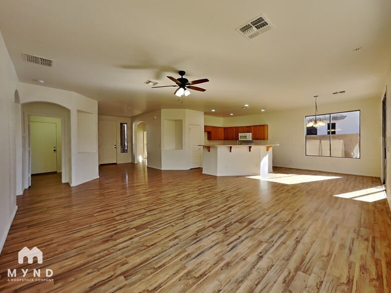 Building Photo - 13133 W Citrus Way