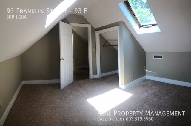 Building Photo - Spacious 3 Bedroom Duplex in Somersworth!