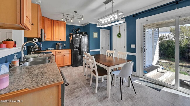 Building Photo - Lease to Own