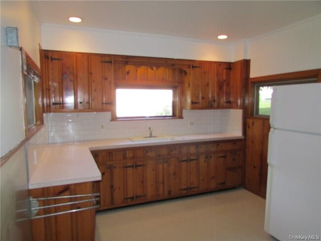 Building Photo - 31 Upper Depew Ave