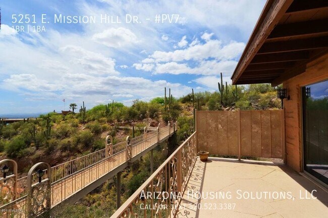 Building Photo - Palo Verde 7