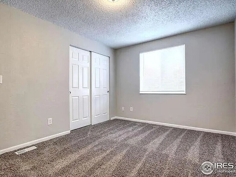 Building Photo - 15624 E 13th Ave