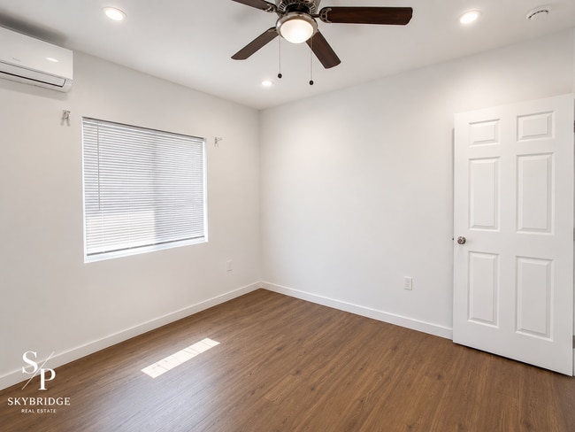 Building Photo - Charming 1-Bedroom ADU with Hardwood Floors – Downey Living at Its Best!