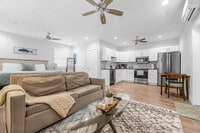 Building Photo - 905 N Tropical Trail