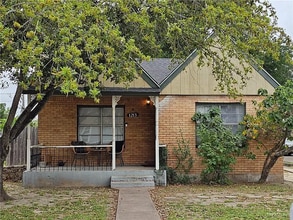 Building Photo - 1213 N 15th St