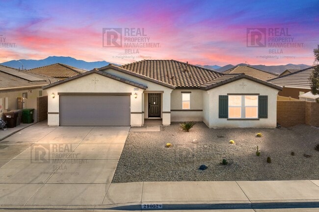 Primary Photo - Spacious 4-Bed, 2-Bath Open-Concept Home i...