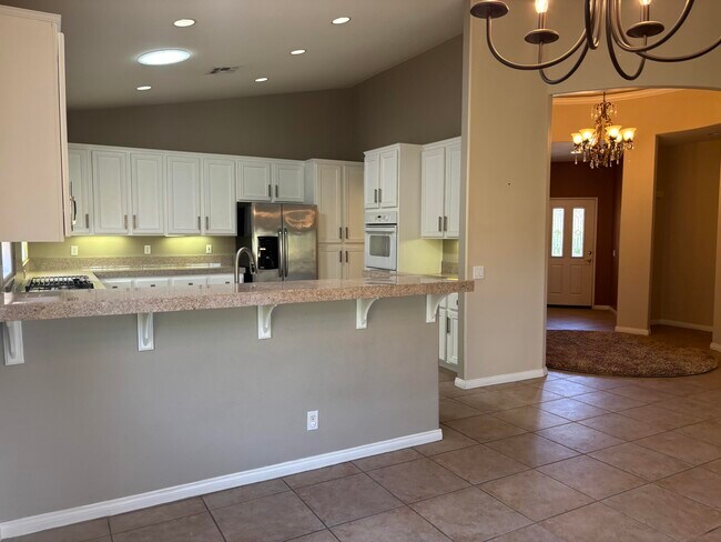 Building Photo - 45218 Coeur Dalene Dr
