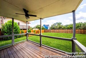 Building Photo - 950 Paradise Dr