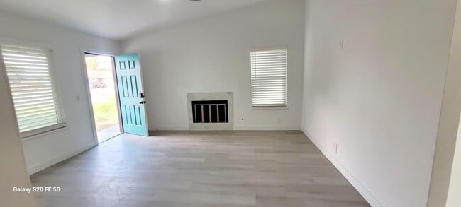 Building Photo - 45612 Kristen Ct