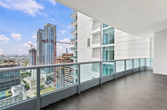 Building Photo - 900 Biscayne Blvd