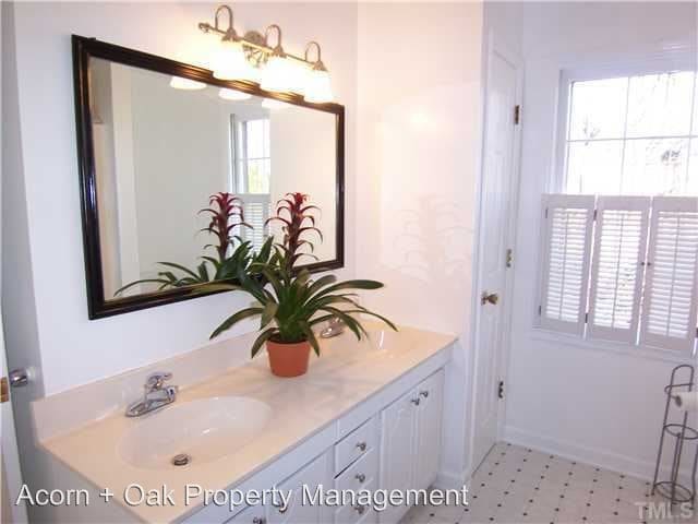 Building Photo - 4 br, 2 bath House - 5111 Sourwood Road