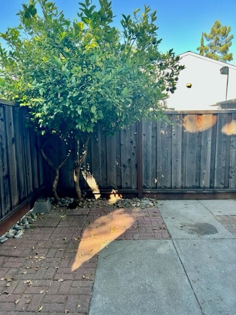 Building Photo - 901 Veterans Dr