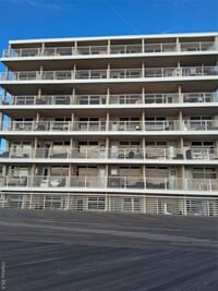 Building Photo - 250 Shore Rd