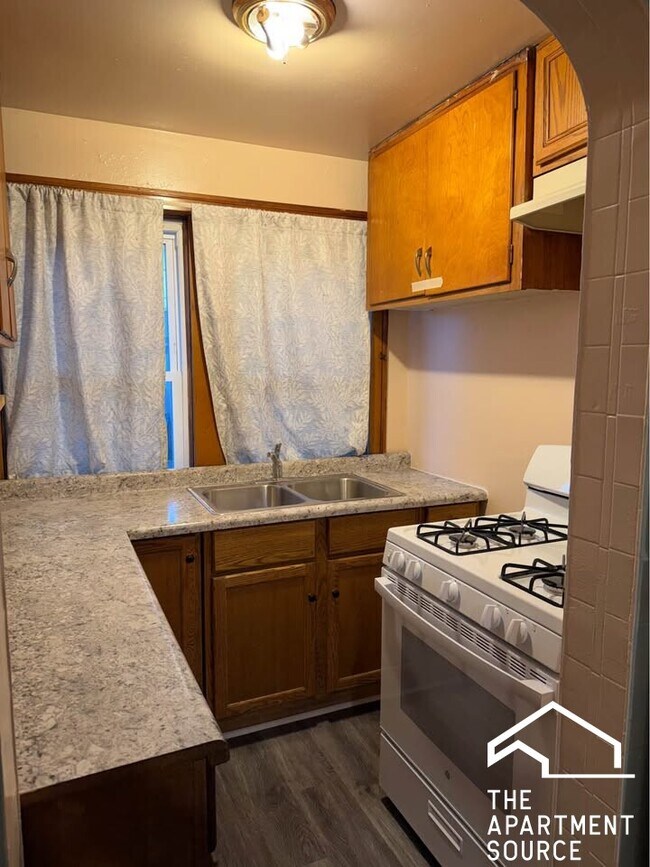 Building Photo - 5143 S Rockwell St