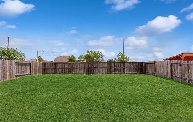 Building Photo - 18277 Eaton Mill Dr