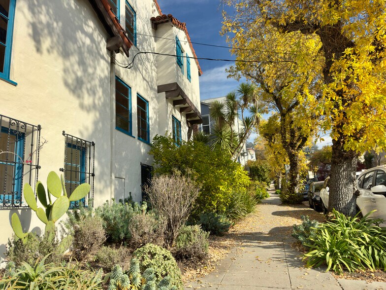 Building Photo - 1645 Scenic Ave