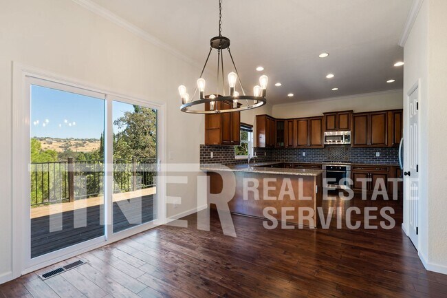 Building Photo - Stunning Views 4 Bedroom El Dorado Hills Gem