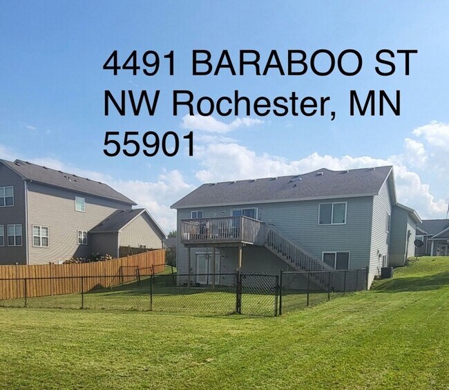 Building Photo - Dogs are welcome no cats. Available January 1, 2026 NW Rochester 4 bedroom 3 bath 2 car attached ...