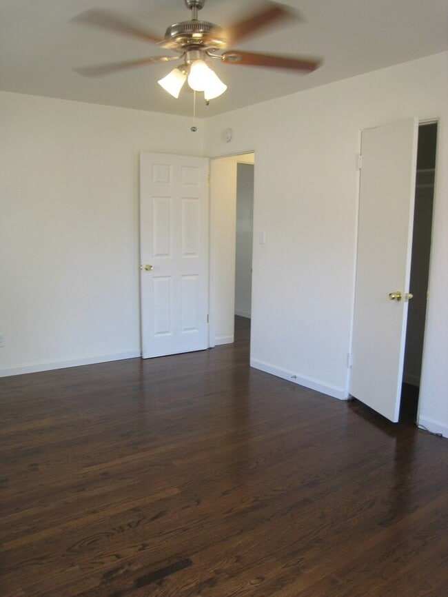 Building Photo - Beautiful La Mesa home w/ huge yard & garage