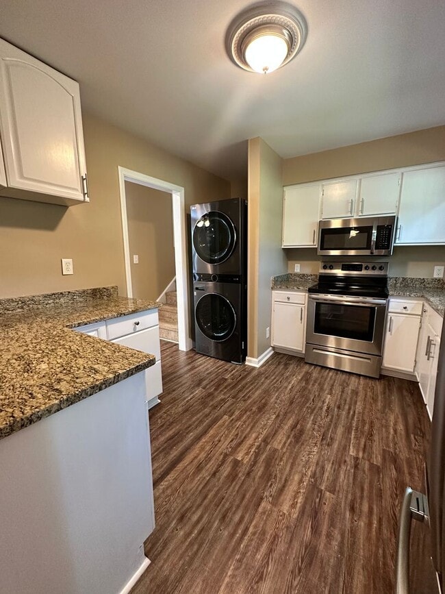Building Photo - 16079 Molokai Dr