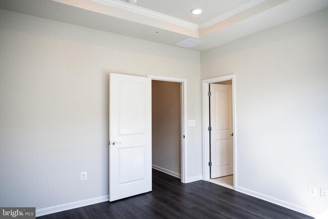 Building Photo - 238 Mainstream Dr