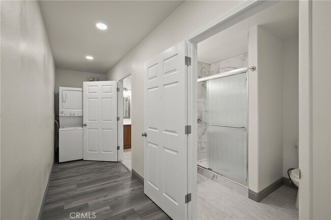 Building Photo - 14335 Hamlin St