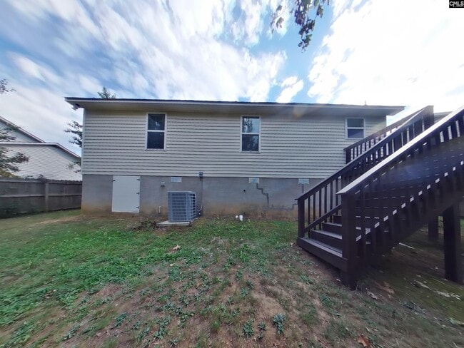 Building Photo - 212 Stockland Rd