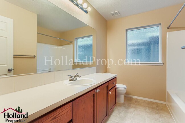 Building Photo - Charming 3-Bedroom Home in Arbor Vineyard