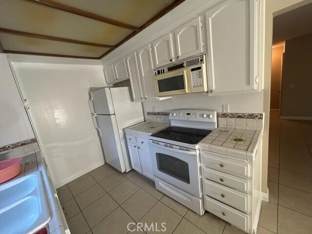 Building Photo - 1806 N Fairview St