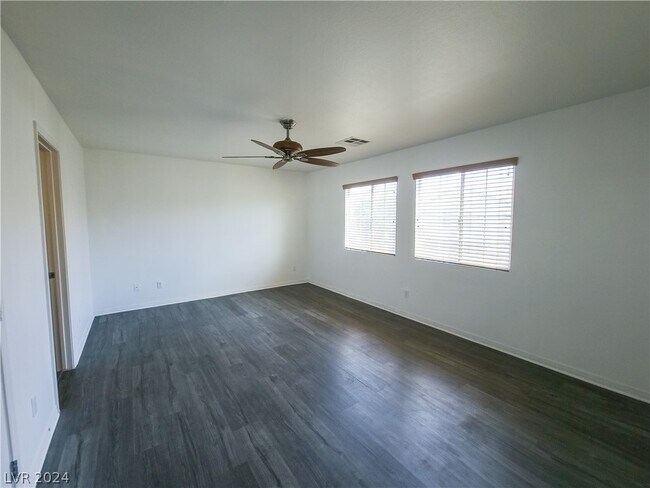 Building Photo - 7282 Cestrum Rd