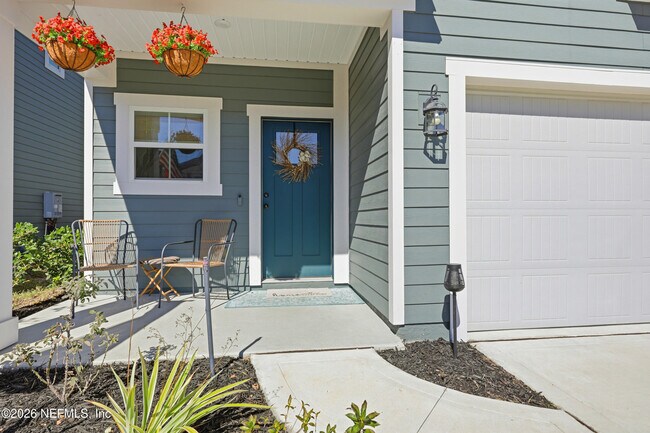 Building Photo - 184 Dahlia Falls Dr