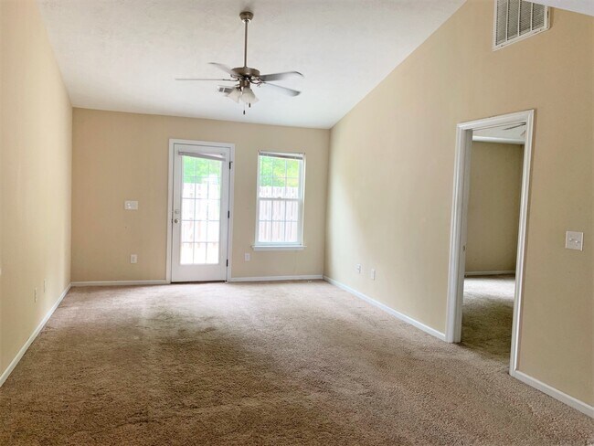 Building Photo - 179 Buckhaven Way