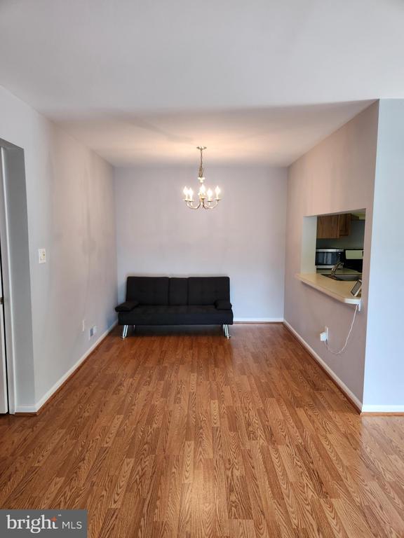 Building Photo - 4003A Saxony Dr