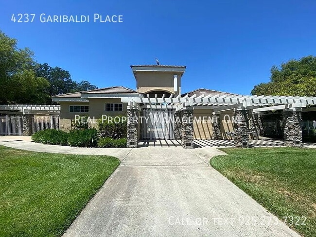 Building Photo - 4237 Garibaldi Pl