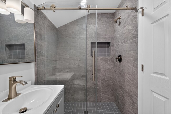 Building Photo - 74 W 52nd St