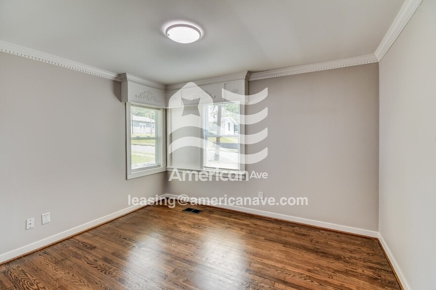 Building Photo - 4804 Avenue O