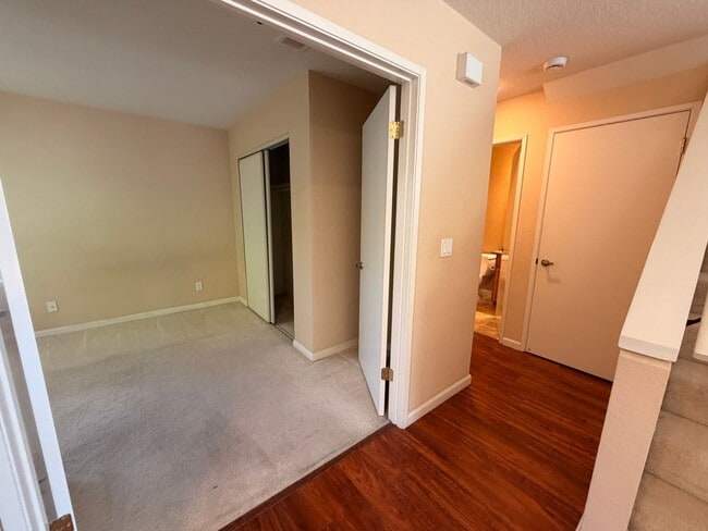 Building Photo - Beautiful Spacious Two Story Home in Pleasanton!