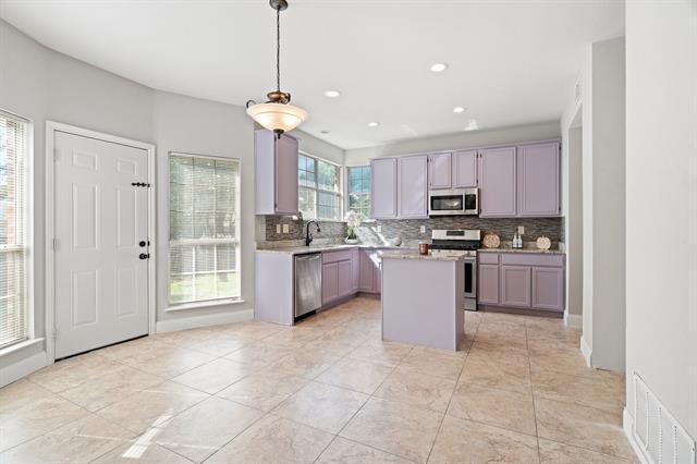 Building Photo - 5300 La Viva Ln