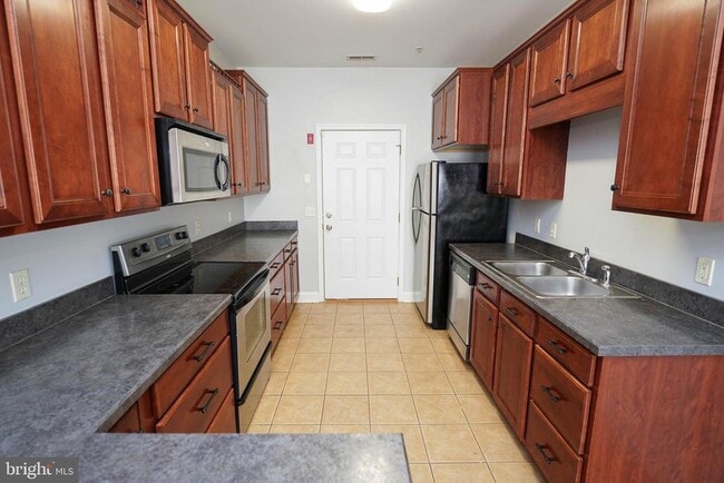 Building Photo - 1455 Hidden Meadow Ln