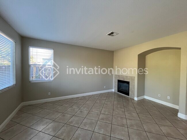 Building Photo - 932 Silverton Cir