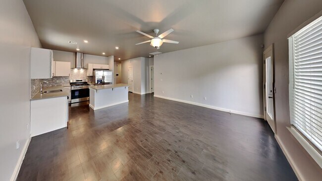 Building Photo - Very Nice 4 bedroom 2.5 bath home with a bonus room in Edmond schools