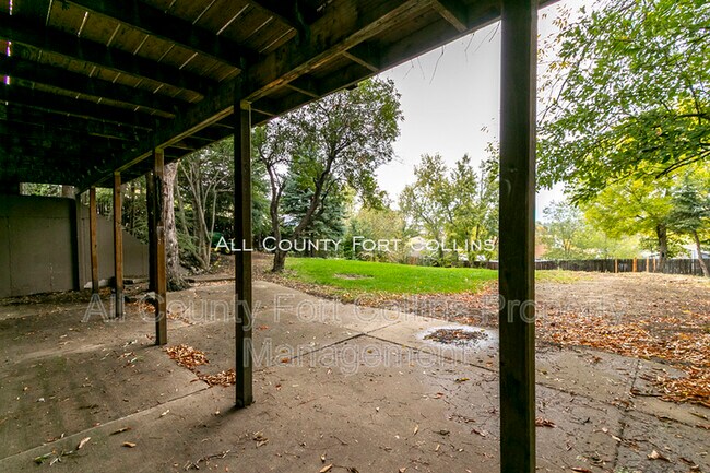 Building Photo - 412 Skyway Dr