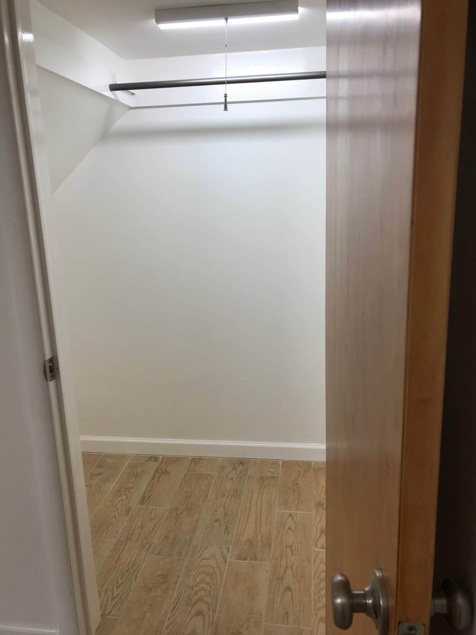 Building Photo - 975 W 300 N