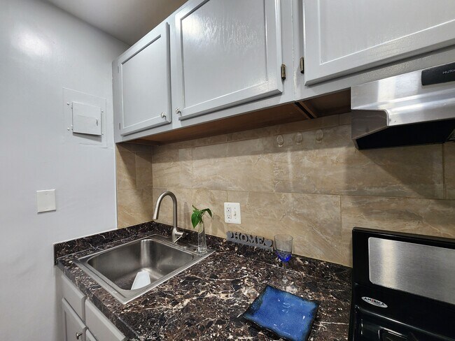 Building Photo - 3839 Saint Barnabas Rd